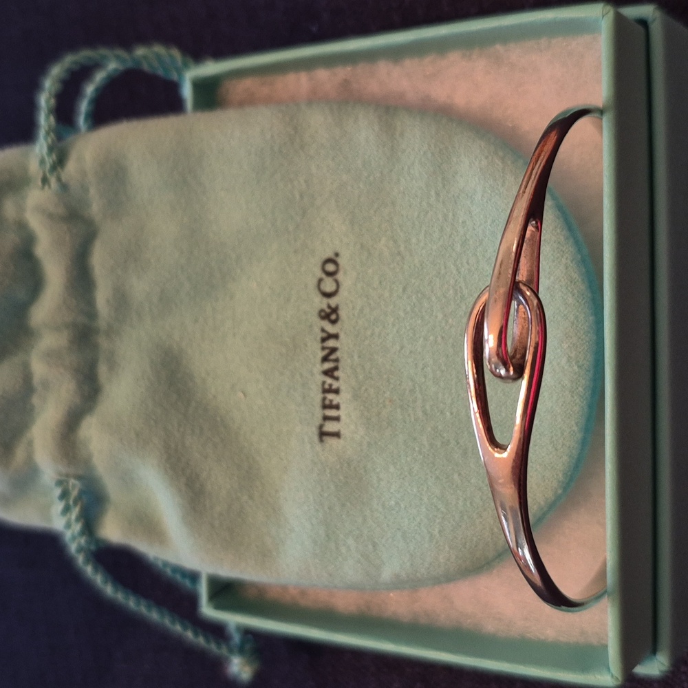 Authentic Tiffany & Co Bangle with Interlocking Loops